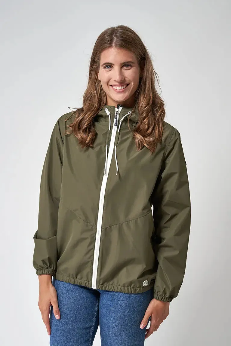 Chubasquero ligero 100% impermeable y costuras termoselladas