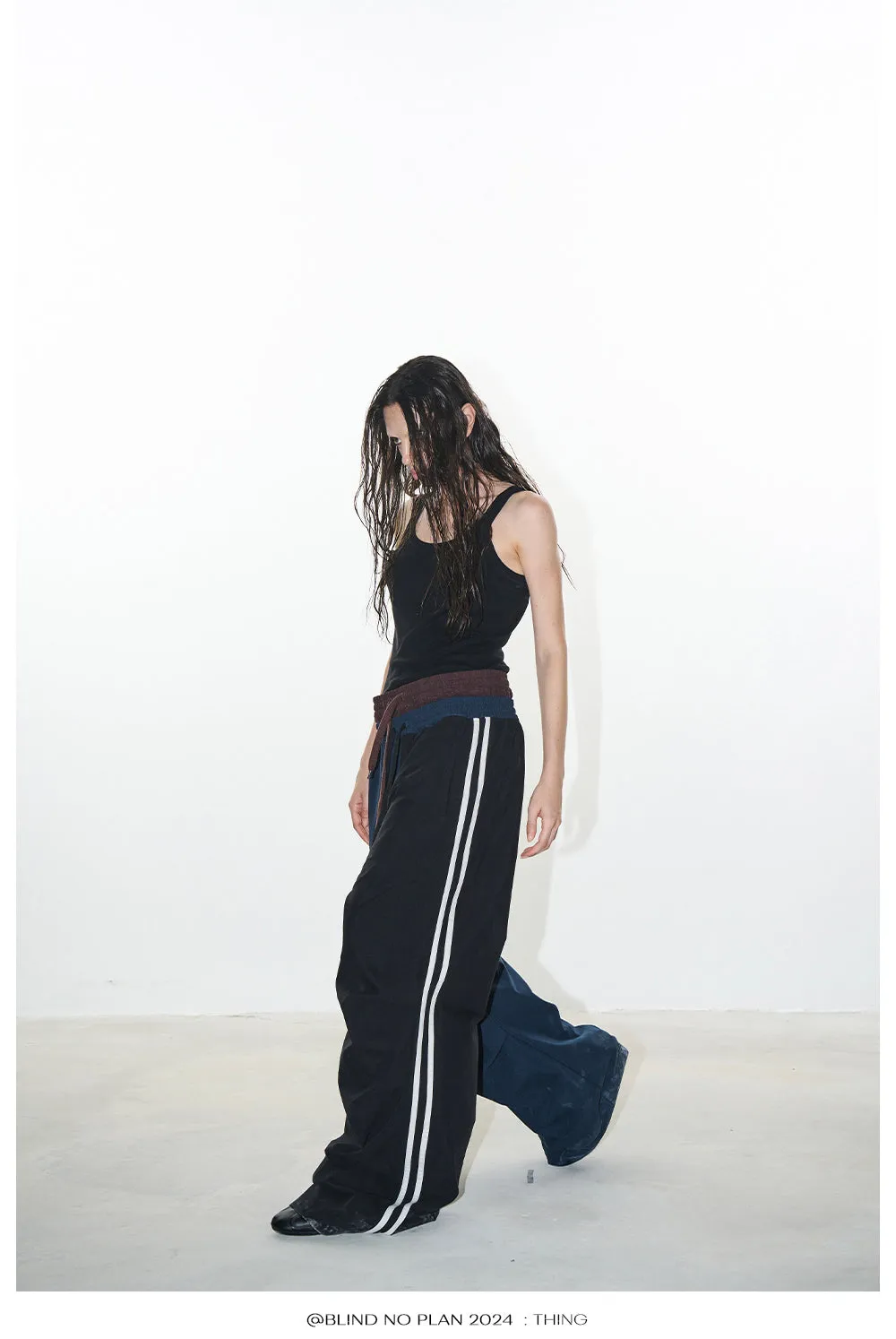 Faux two-piece sports asymmetry pants