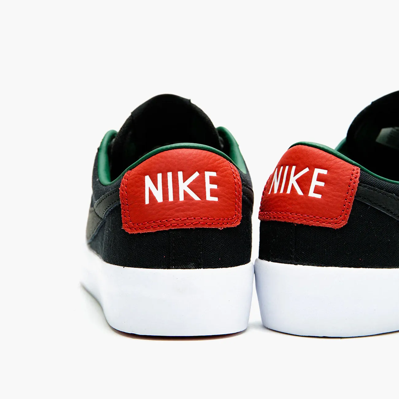 NIKE SB BLAZER LOW PRO GT PRM